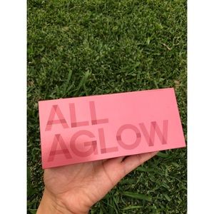 Clinique All Aglow Palette